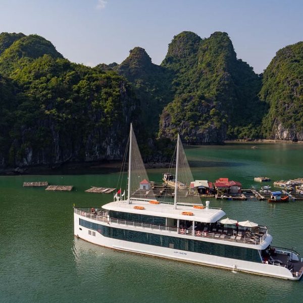 Halong Sail cruises - Vietnam tour operator
