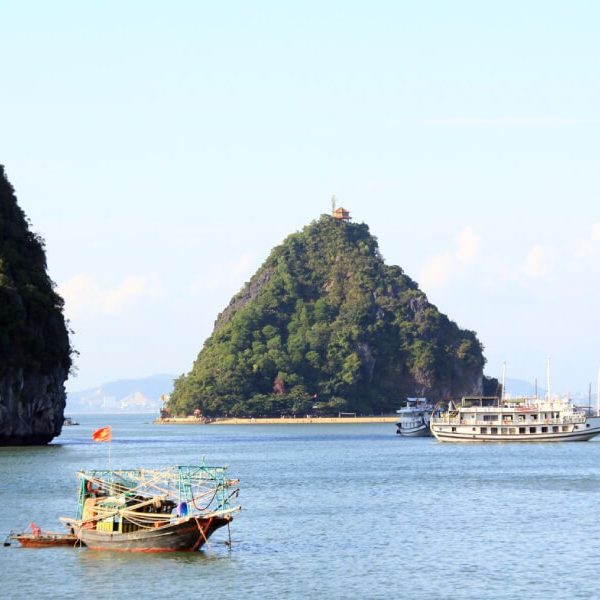Titop Island - Vietnam tour operator