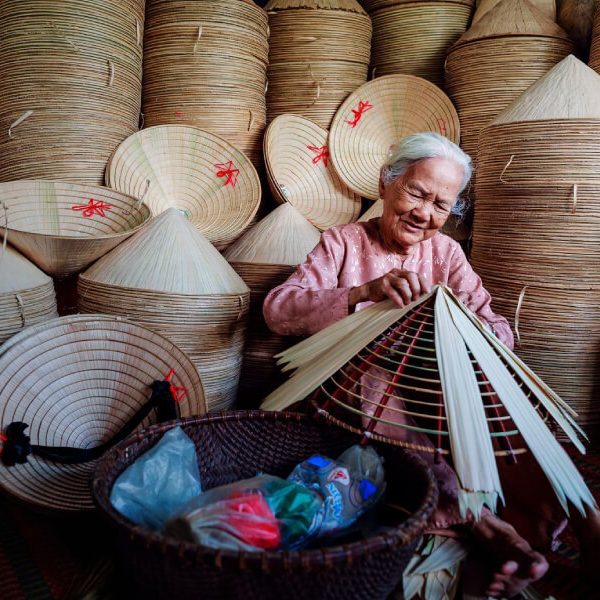 Chuong Conical Hat Village - Hanoi day tour