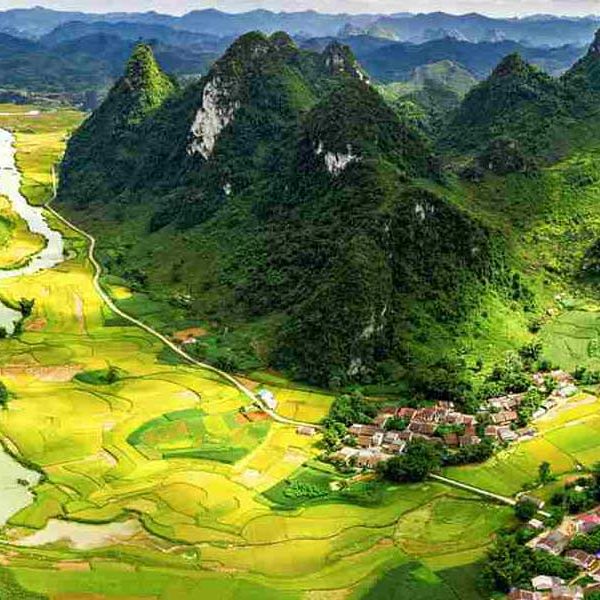 Phong Nam Valley - Ba Be Tours