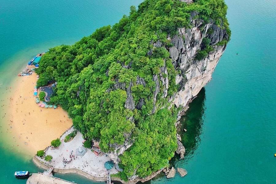 Titop island - Sapa and Halong 5 days tour packages